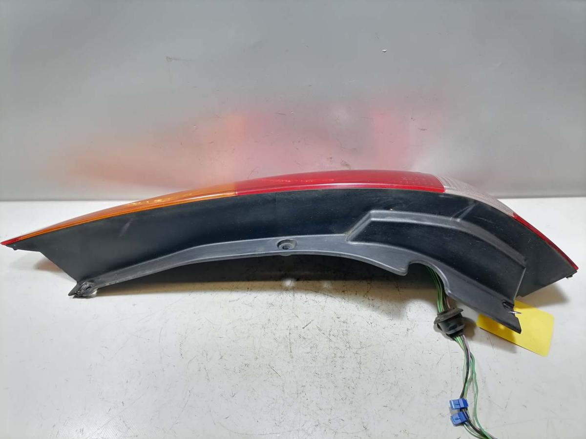 Nissan Almera Tino original R&uuml;cklicht R&uuml;ckleuchte Schlussleuchte rechts Bj.2003